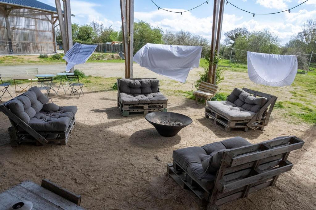 La Ferme Du Golf, Gite Atypique Et Artistique Лансю Екстериор снимка